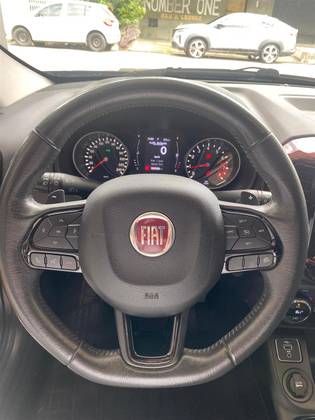 FIAT TORO 1.8 16V EVO FLEX FREEDOM AT6 FIAT TORO 1.8 16V EVO FLEX FREEDOM AT6